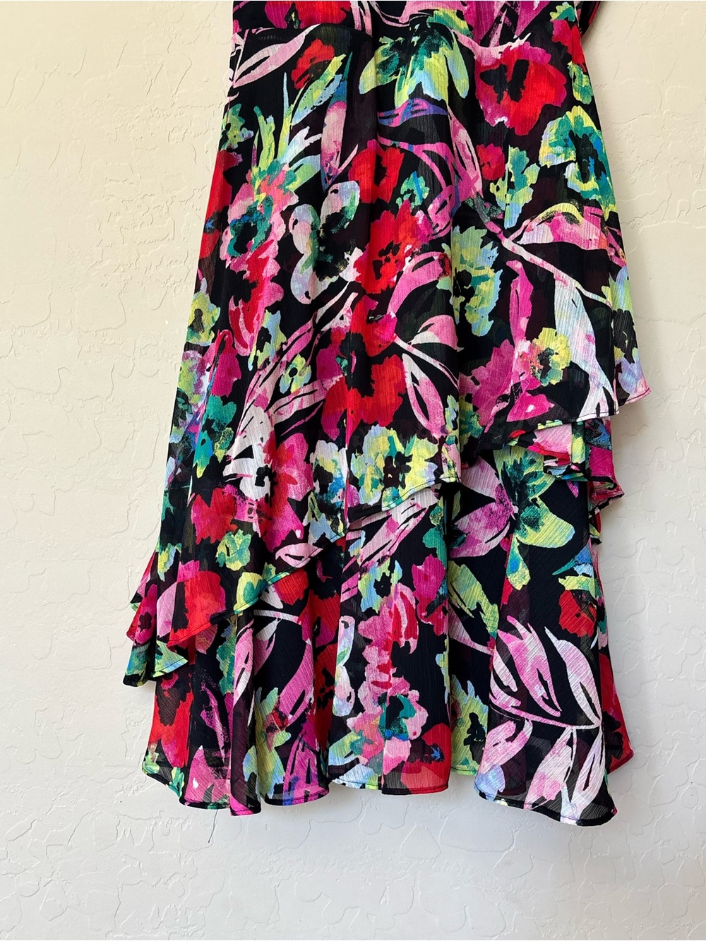 Tahari Arthur S. Levine Floral Faux-Wrap Tiered Chiffon - Picture 8 of 9